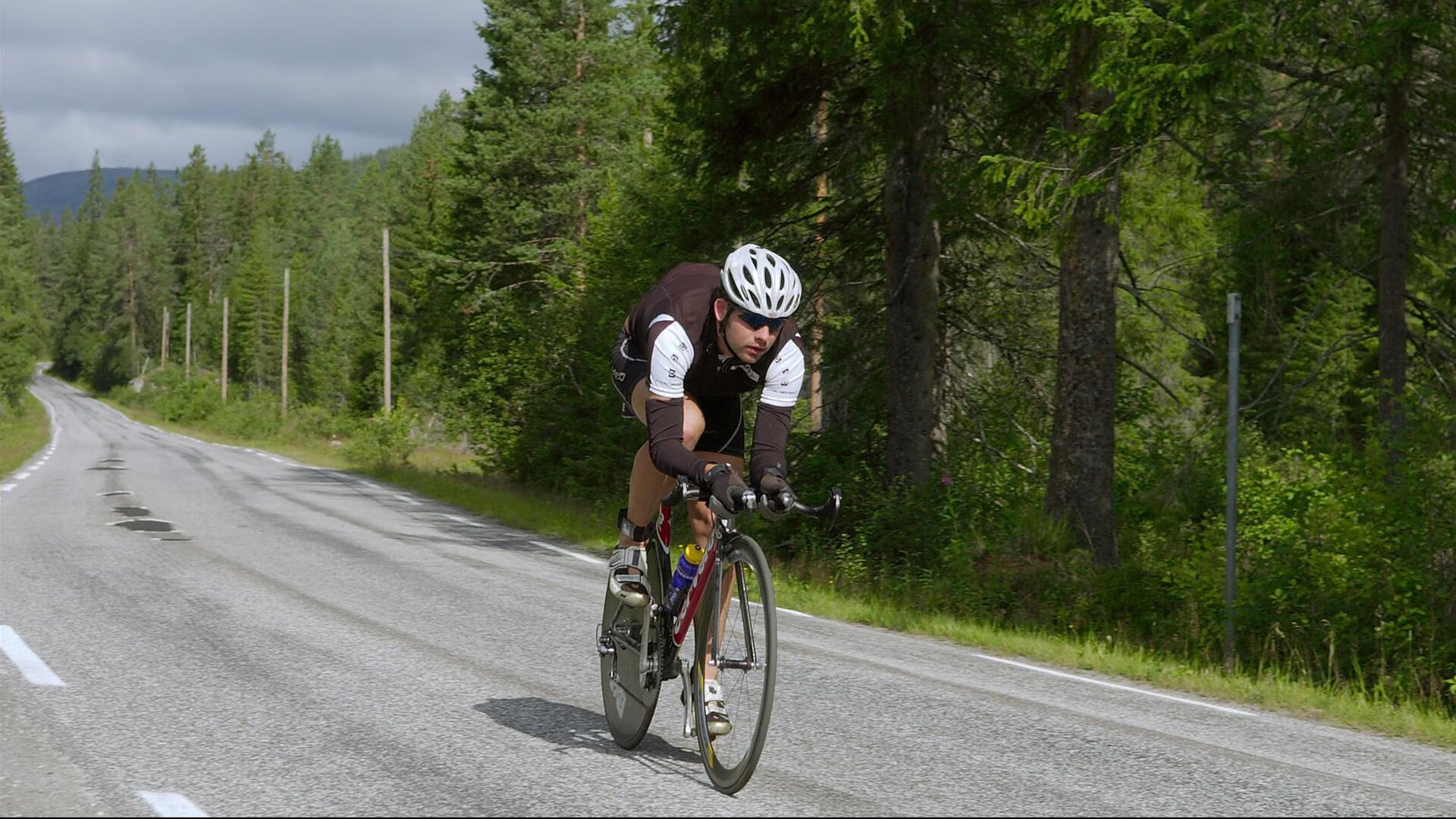 魔术对阵独行侠，哈利伯顿完成里程碑，展现新生代控卫的独特光芒